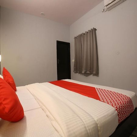 Oyo 16536 Hotel Vasko Джайпур Екстериор снимка