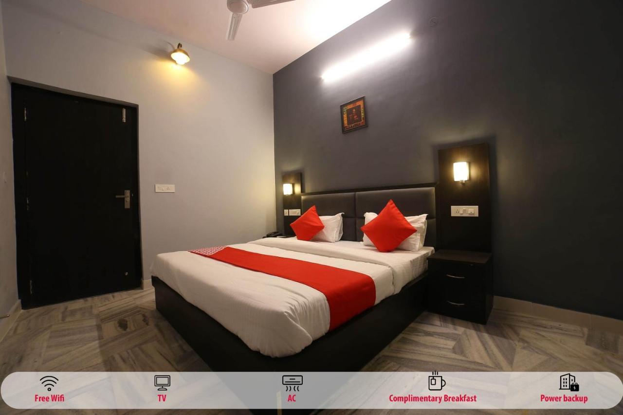 Oyo 16536 Hotel Vasko Джайпур Екстериор снимка