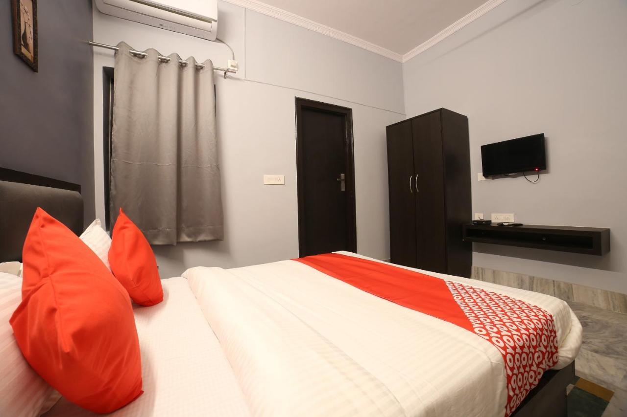 Oyo 16536 Hotel Vasko Джайпур Екстериор снимка