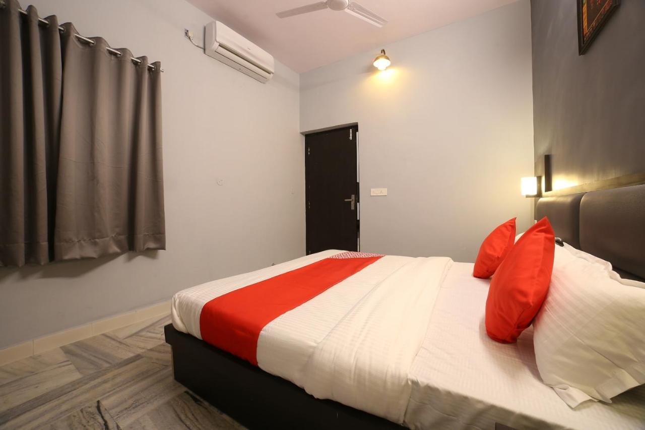 Oyo 16536 Hotel Vasko Джайпур Екстериор снимка