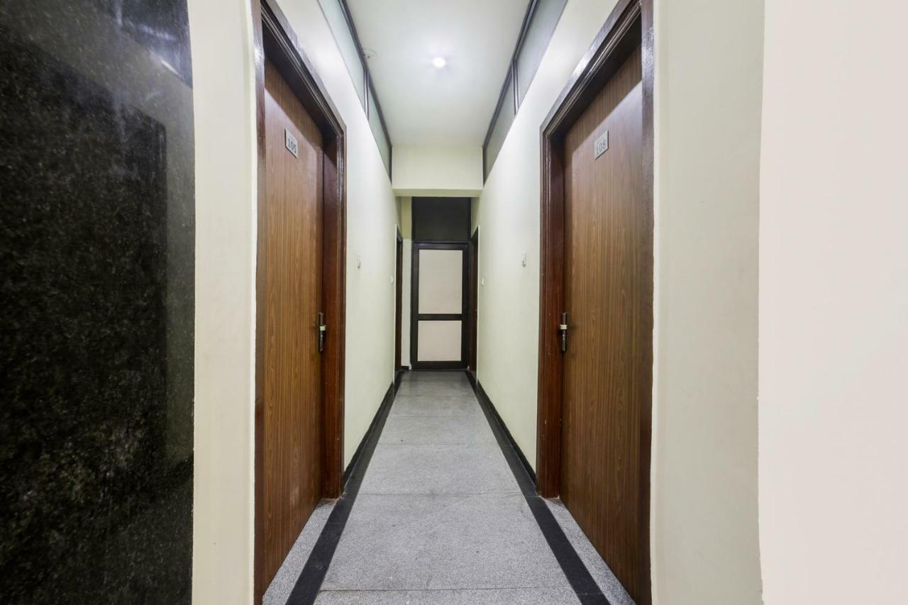 Oyo 16536 Hotel Vasko Джайпур Екстериор снимка